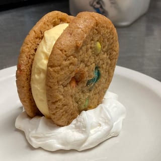 M&M Cookie/🍦 Vanilla Custard